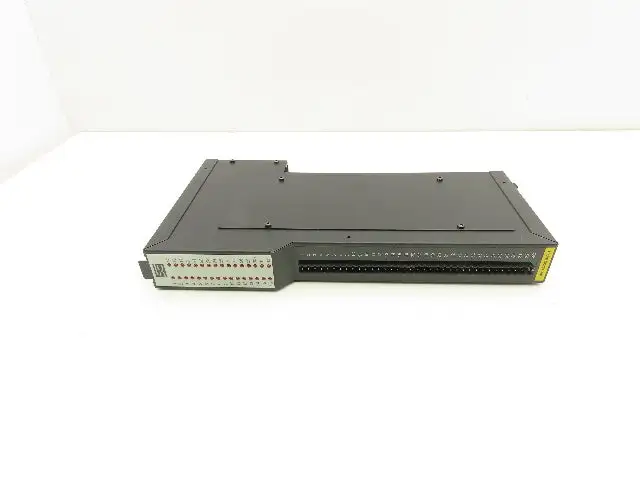 Used SPECTRUM _UNKNOWN_ PLC Input & Output | Arrow Industrial #557802