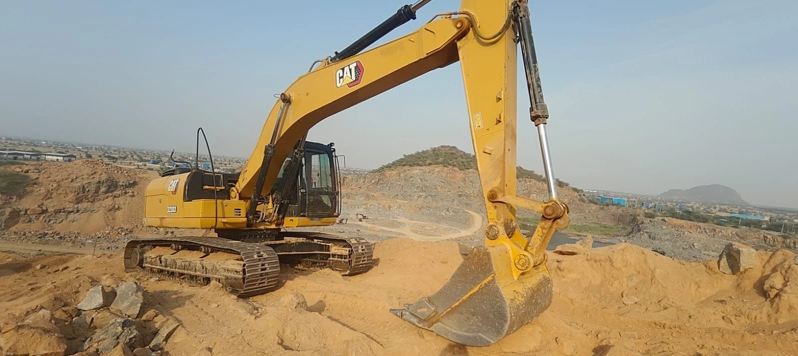 Used 2022 CATERPILLAR 323D3 Excavators Florida US | US Global Heavy Equipment Solutions #1412648