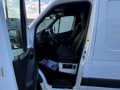 Used 2019 FREIGHTLINER SPRINTER Vans Florida US | Truck and Van Outlet #1509215