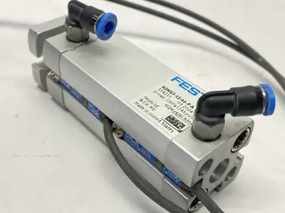 ADNGF-12-40-P-A | Festo  Compact Pneumatic Cylinder 12mm Bore 40mm Stroke 554211 -  Used