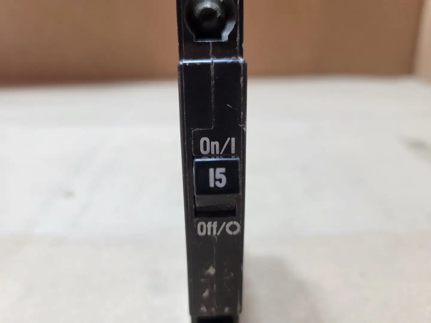 Used EATON CUTLER-HAMMER QCR1015 Circuit Breakers British Columbia CA | Lenmark #1488972