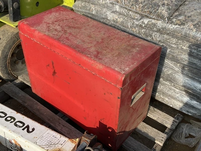 Used _UNKNOWN_ _UNKNOWN_ Tool Box Michigan US | Miedema Asset Management Group #1321002