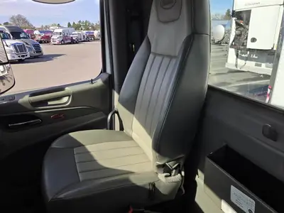 USED 2018 PETERBILT 579