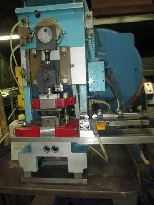 0609-230 Artos Back Flywheel Terminal Cut-Off Press, Model AE 42755