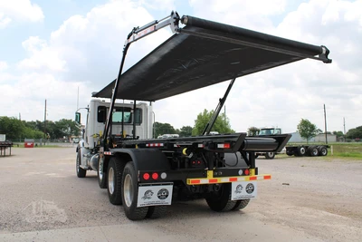 New | in-Stock 2027 WESTERN STAR 47X Hooklifts & Roll-Offs Texas US | Roll Off Truck World #1492010