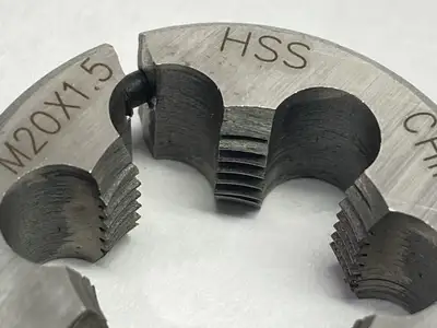 USED INTERSTATE ROUND DIE M20X1.5 1-1/2" OD HIGH-SPEED STEEL