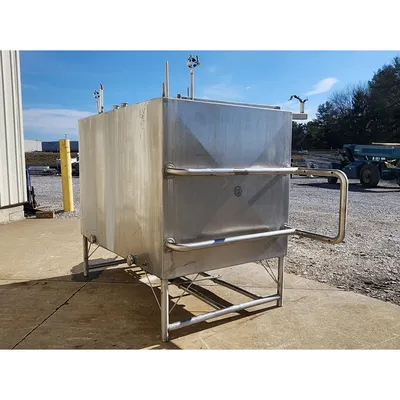 Used Dual Chamber Stainless Steel Liquid Holding Tank - 670 Gallon Cap.