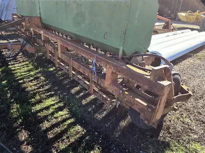 USED 1986 JOHN DEERE 7000