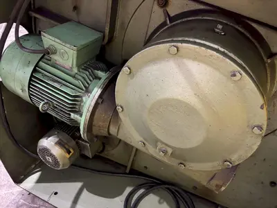 USED ROUNDO ....................... R-4YEAR NEW: ................... 1980