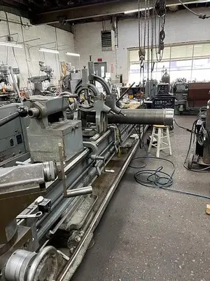 USED 1974 CINCINNATI LR