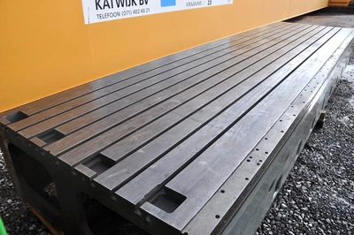 T-slot Table 5550 x 1500 x 620 mm