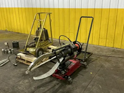 15 TON POSI-LOCK MODEL #PH110 PORTABLE HYDRAULIC GEAR & WHEEL PULLER WITH ENERPAC POWER UNIT: YOBRO #25094