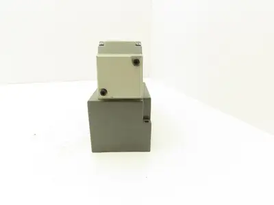 Numatics I35SA43BK000030 Pneumatic Air Valve Directional Control 150PSIG 120VAC