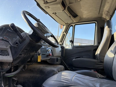Used 2013 INTERNATIONAL WORKSTAR 7600 Cab Chassis trucks Tennessee US | Moore Equipment #1517292