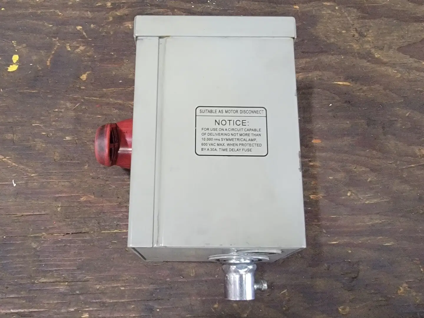 USED LEVITON N3303