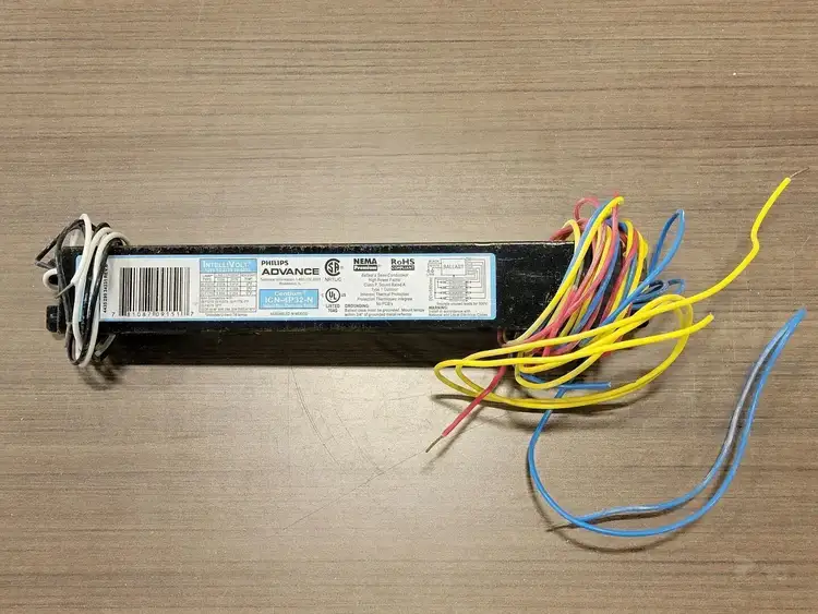 Used PHILIPS ICN-4P32-N Misc Electrical & Power Parts British Columbia CA | Lenmark #247824