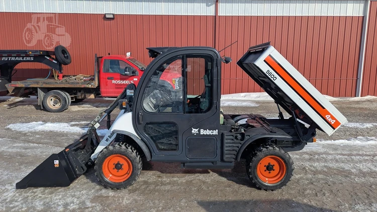 Used 2009 BOBCAT TOOLCAT 5600 Utility Tractors | Rosseel's Equipment Inc #720482