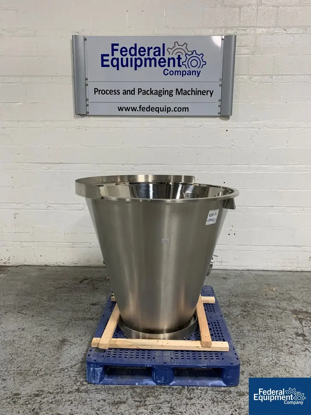 USED Vector Vector Top Spray Expansion Chamber, S/S