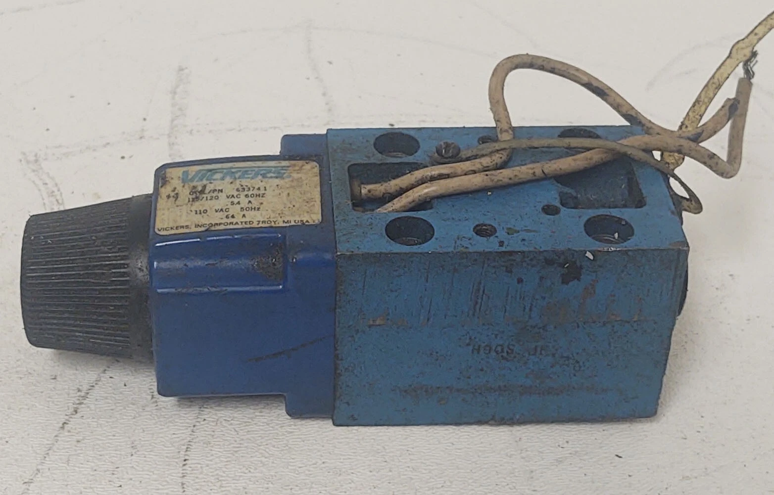 🔥Eaton Vickers Single Solenoid Hydraulic Valve H90SUE 115V Coil 633741