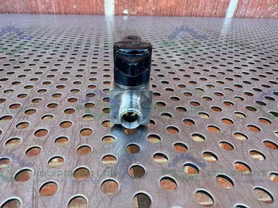 USED LOT OF 2 - HY-LOK P1VH-4T STAINLESS STEEL BALL VALVE 3000 PSI