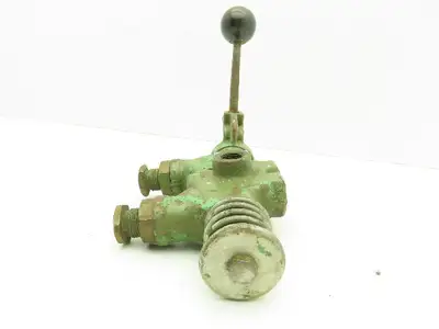 Valvair 15-38S-20 Manual 2-Pos Spring Lever Spool Valve 3/8" NPT