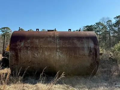 Used 10,000 GALLON FUEL TANK _UNKNOWN_ Fuel Oil Tanks South Carolina US | DH Griffin Used Equipment #1383803