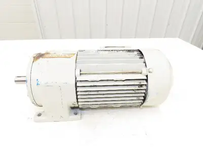 Sew-Eurodrive R32DT80N4 Inline Gearmotor 4.5:1 Reducer 374rpm 1Hp 230/460V 3PH