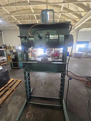 DAKE 5-050 Fabricating/Presses, Press-H Frame | Machinery Central (4)