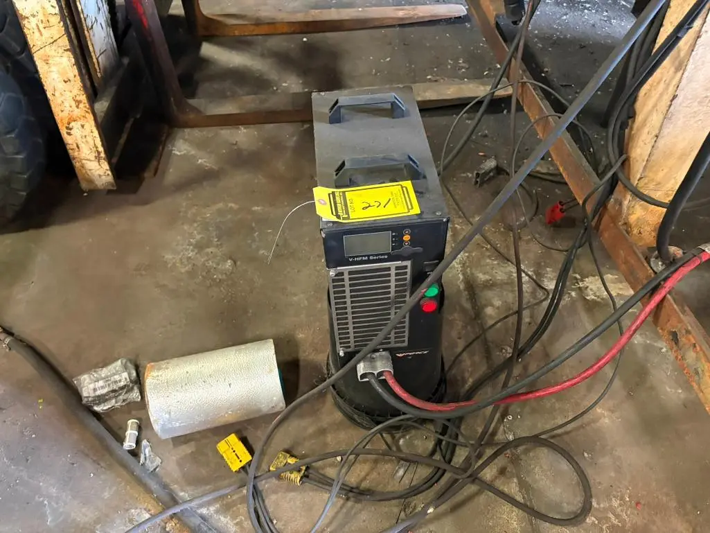 Used _UNKNOWN_ _UNKNOWN_ Battery Chargers Ohio US | Myron Bowling Auctioneers Inc #1504447