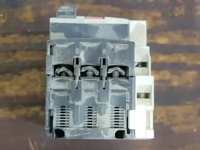 USED SCHNEIDER ELECTRIC GV2ME22