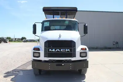 New | in-Stock 2027 MACK MD7 Rolloff Trucks Texas US | Roll Off Truck World #1491924