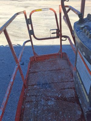 USED 2016 JLG 800AJ