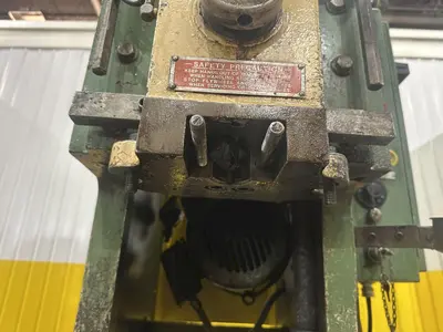22 TON CLEARING MODEL #22 P640 TORQ PAC OBI STAMPING PRESS, 2" STROKE: STOCK 19382