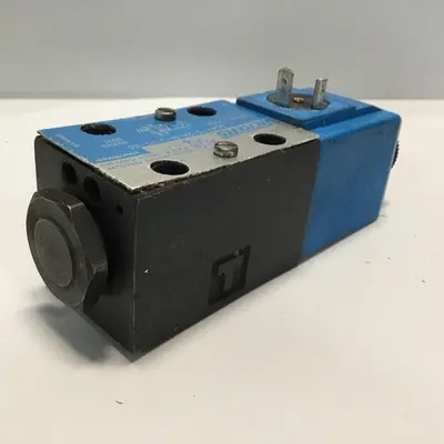 USED VICKERS DG4V-3-2A-M-U-H7-60