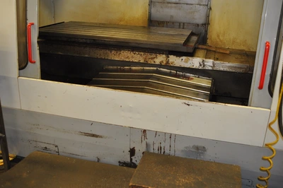 USED 1999 HAAS VF-8