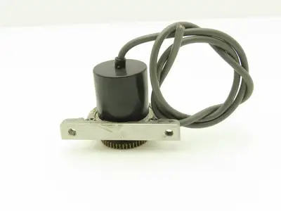 Omron E6B2-CWZ6C-6 Incremental Rotary Encoder 6mm Shaft 600P/R 5-24VDC