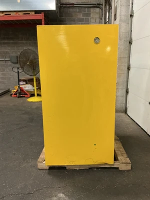 Used Justrite 25860 Hazardous Storage Units Ohio US | Equipment Recovery Corp. #1331532