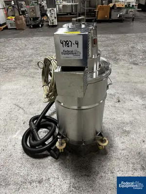 USED Nilfisk Nilfisk Vacuum