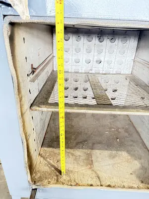 30" X 30" INDUSTRIAL OVEN W/ HONEYWELL CONTROL. STOCK # 0235925.