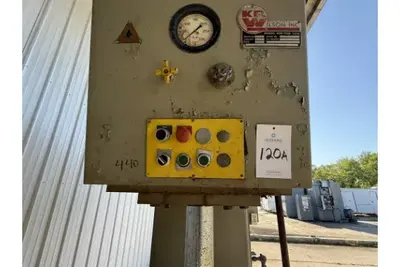 1975 K.R. WILSON C-100-1 Hydraulic & Molding Presses | Mohawk Machinery (5)