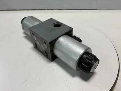 USED REXROTH 4WE10E67-31/CG24N9Z4/T08