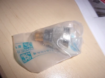NEW Radiall R192722000