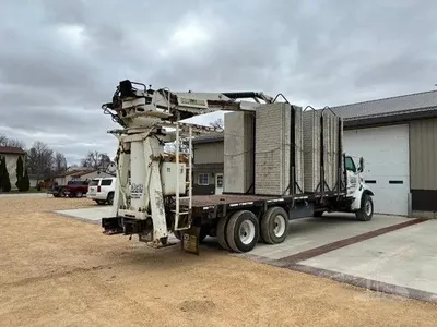 USED 2001 STERLING LT9513