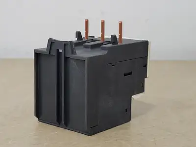 Used SCHNEIDER ELECTRIC LRD 21 Misc Electrical & Power Parts British Columbia CA | Lenmark #247683