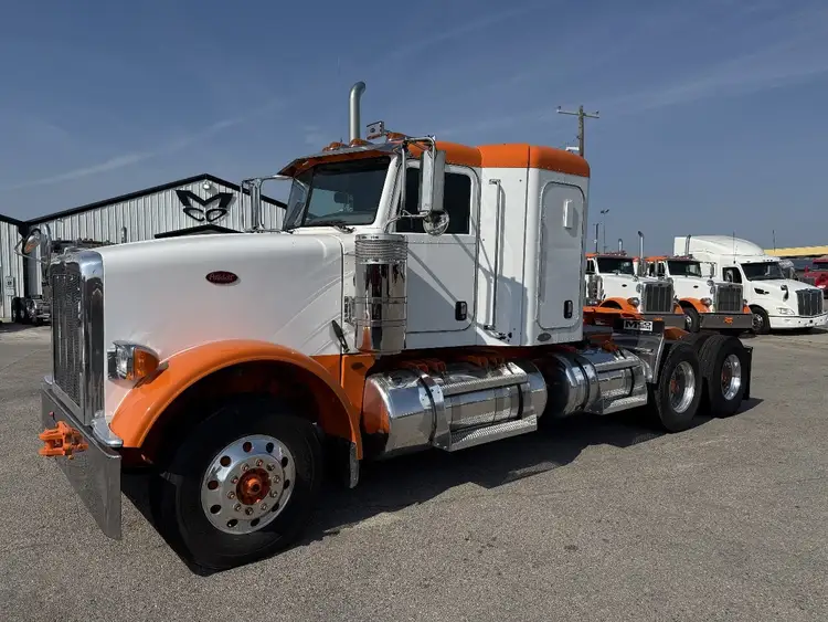 Used 2011 PETERBILT 367 Hydro Excavators Texas US | MCO Truck & Equipment #1513826