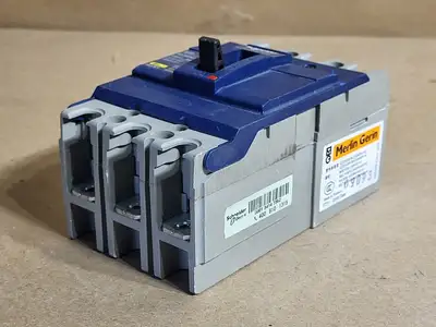 USED SCHNEIDER ELECTRIC EZD100E 40A