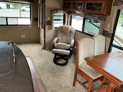 Used 2011 HEARTLAND GREYSTONE M-29RL Campers, Caravans, Motorhomes Michigan US | Miedema Asset Management Group #1384742