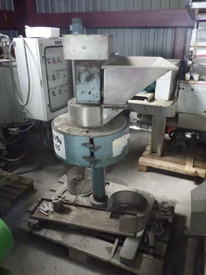 PENNWALT 900-44-0 Granulatory, granulatory oscylacyjne, młynki do farmacji | Perry Equipment (4)