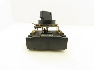 Fuji Electric EA203A Circuit Breaker Rotary Disconnect Switch 225A 600V 3 Pole