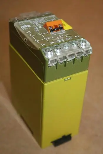 Used PILZ PST12S Relays & Switches Michigan US | Ideal Machinery #600642